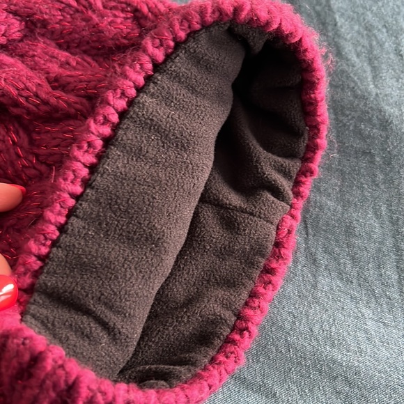 Roxy Beanie - Picture 2 of 2